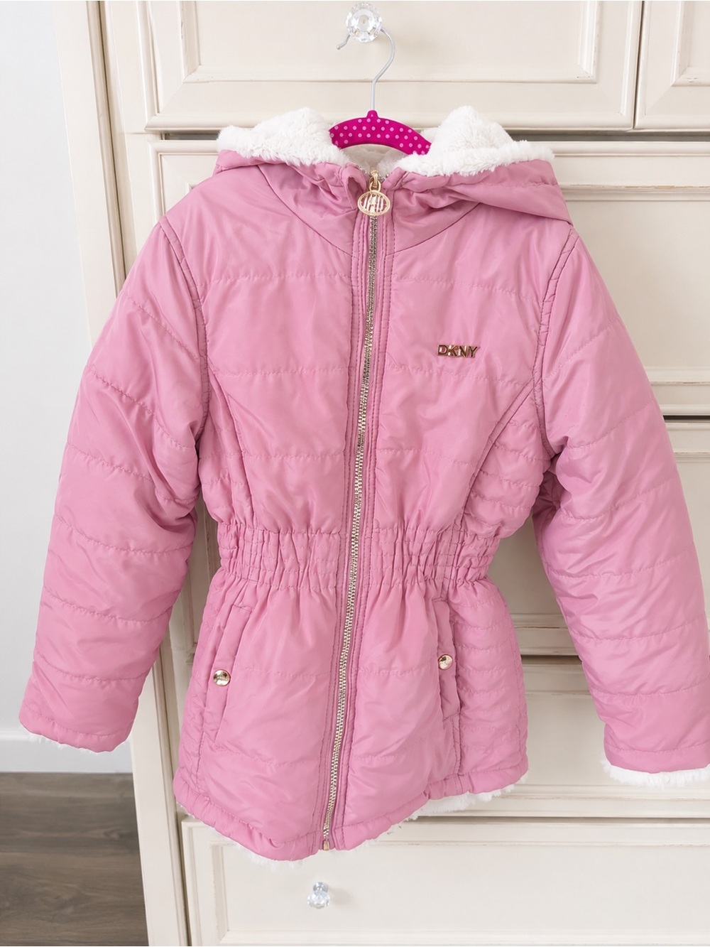 DKNY Girls Reversible Pink Puffer Jacket Faux Fur Hood Size Small (7/8)